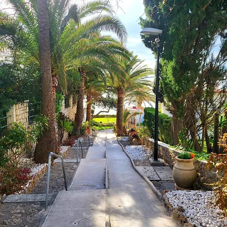 Torre De La Roca Actual Торремолинос